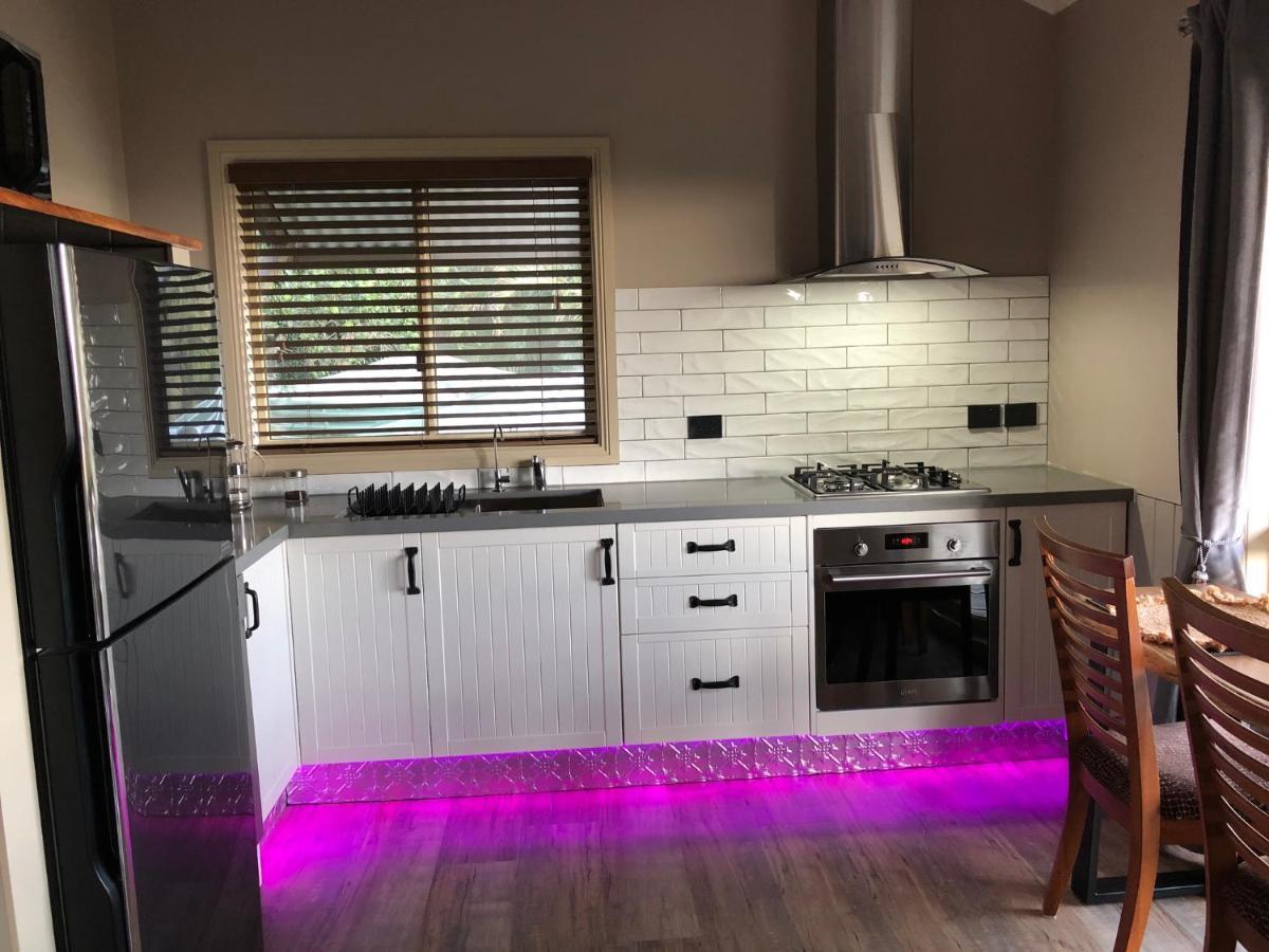 Maleny Luxury Cottages Exteriör bild