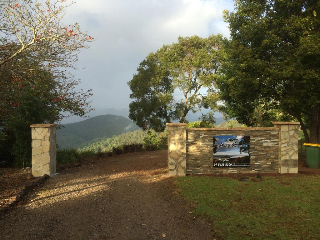 Maleny Luxury Cottages Exteriör bild